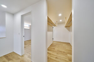 二階ウォークインクローゼット