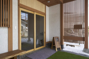 山ノ内町 パティスリー＆ビストロ「アンフラマンス」